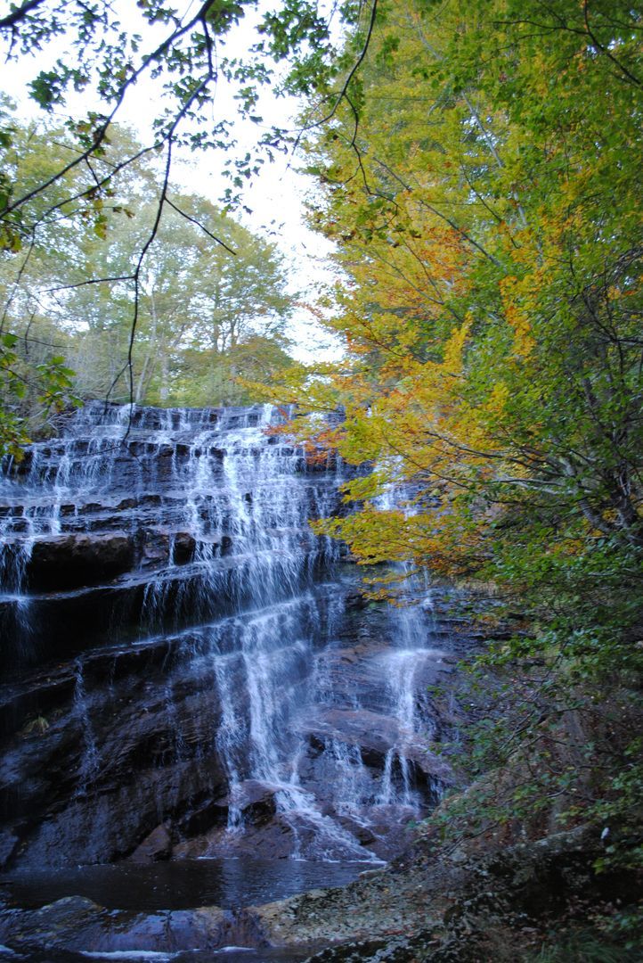 Senda Cascada de la Salceda